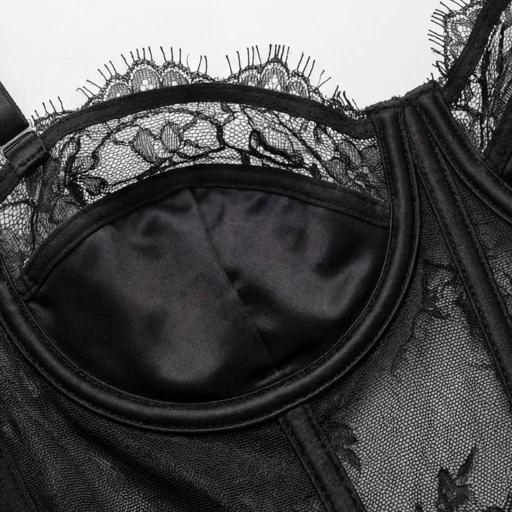 Veloura – Eyelash Lace Corset Set with Garter