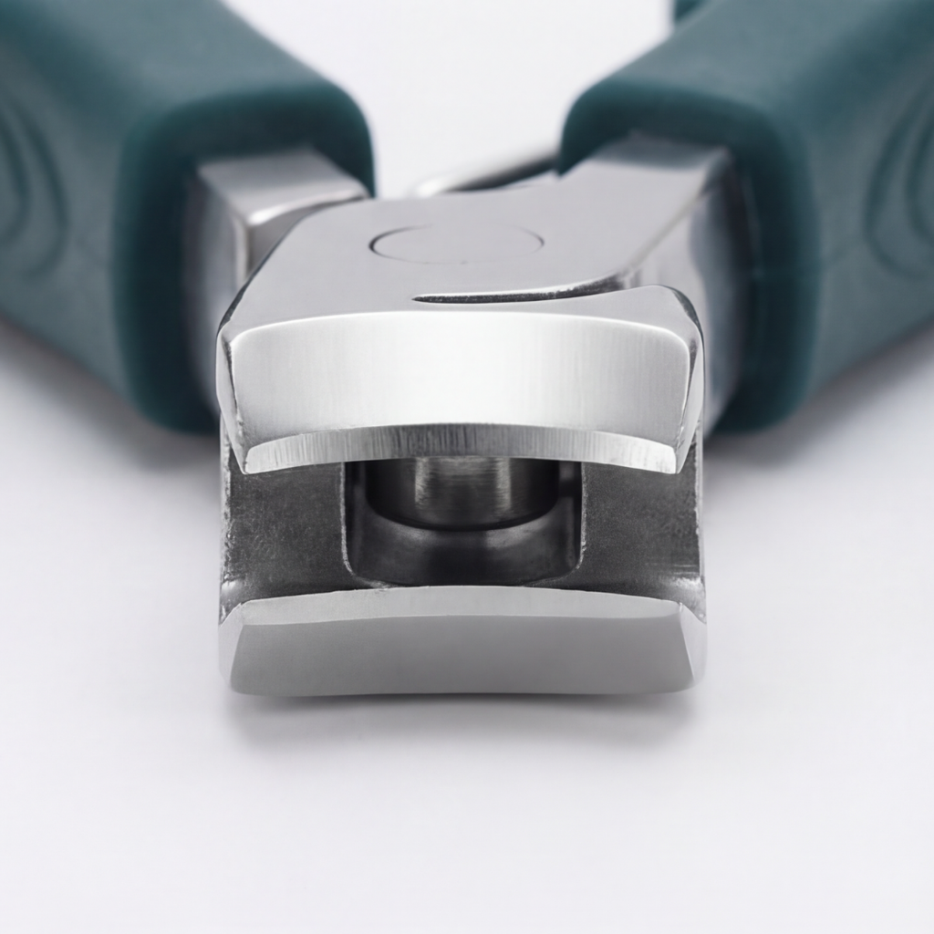 TrimEase - Angled Toenail Clippers for Thick Nails