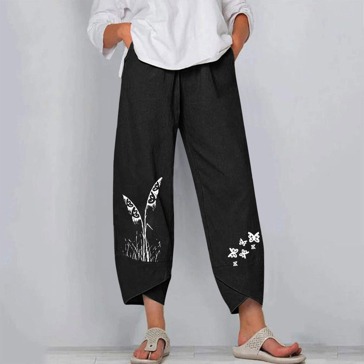 Paula Effortless Comfort Pants in black floral print