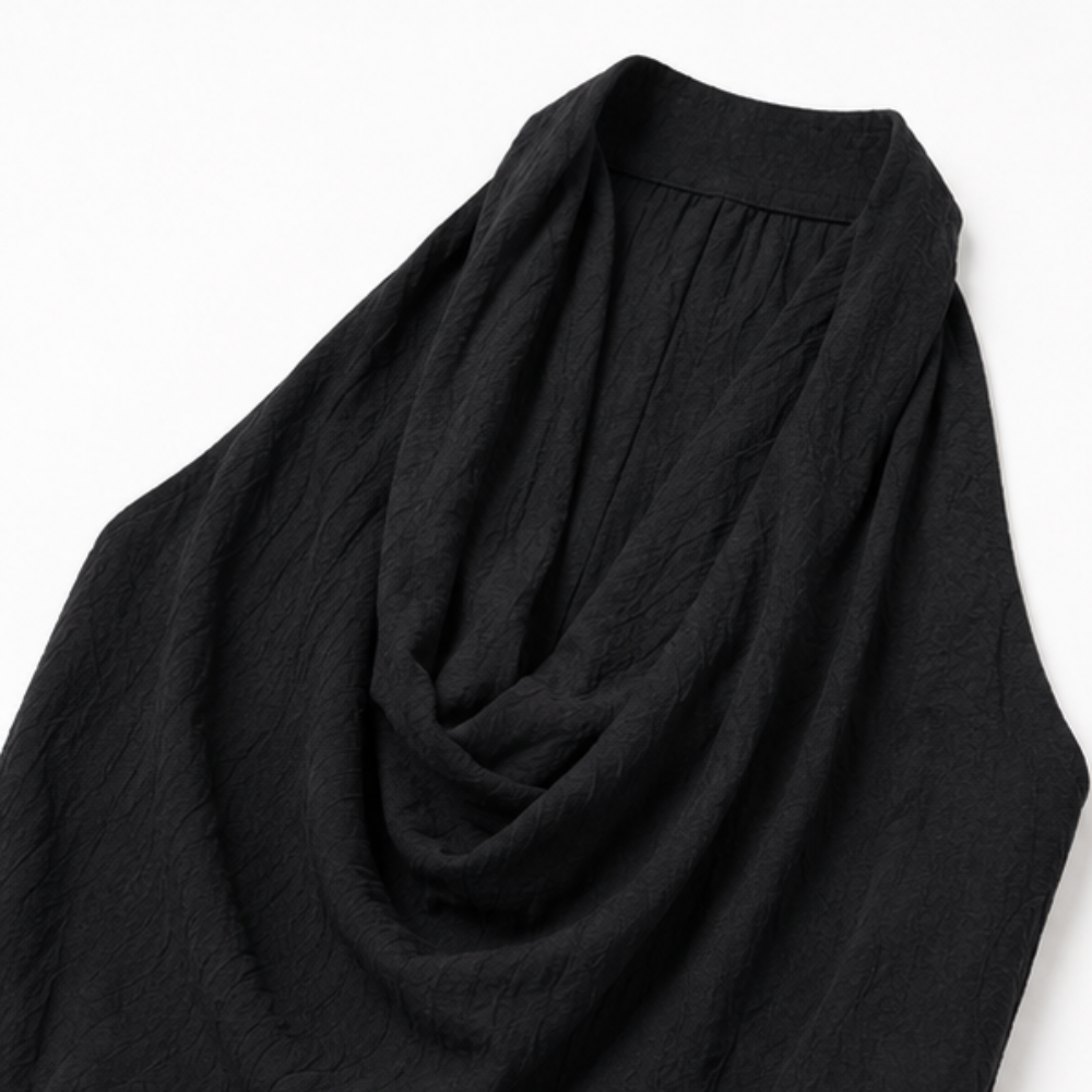 Draplyn – The 2-Piece Halter That Skims, Not Swallows