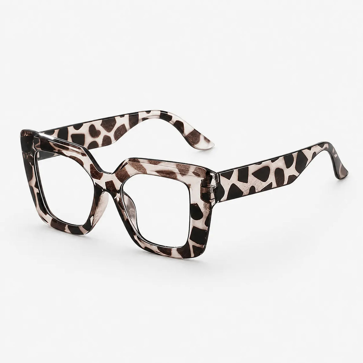 Wearbella – The Square Frame That Finishes Any Look