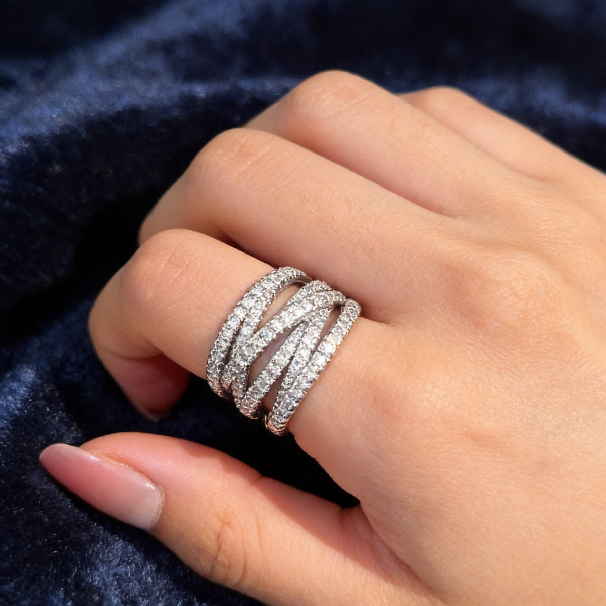 Overa – Adjustable Crossover Multi-Band Ring