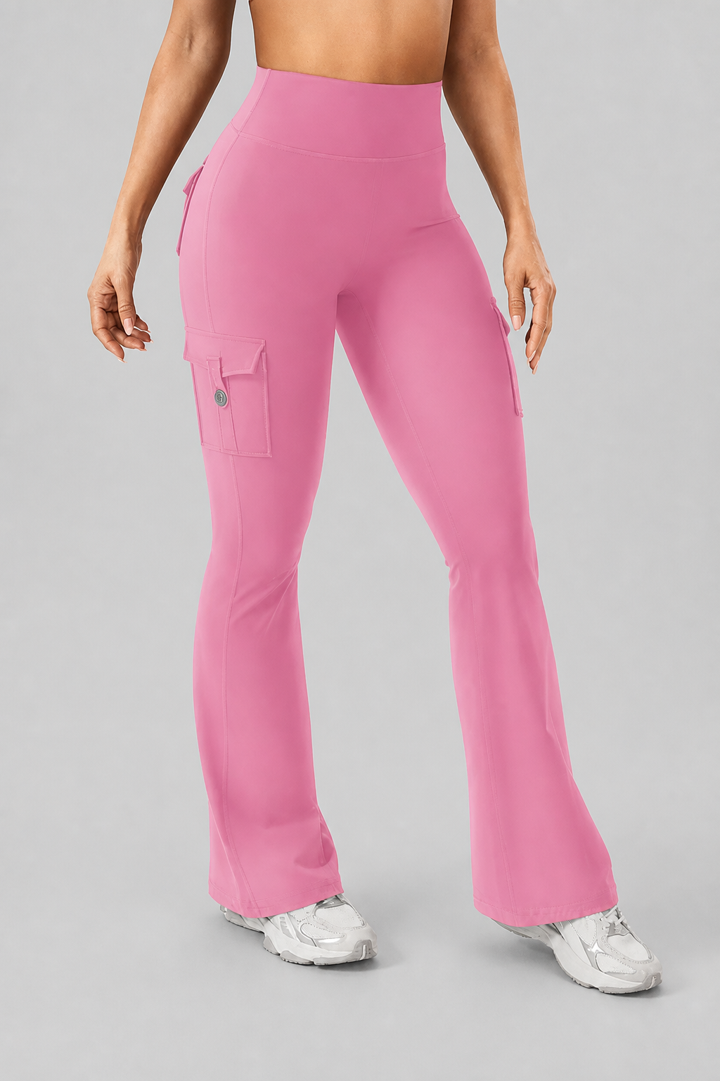 Curvana – High-Waisted Ruched Flare Cargo Leggings