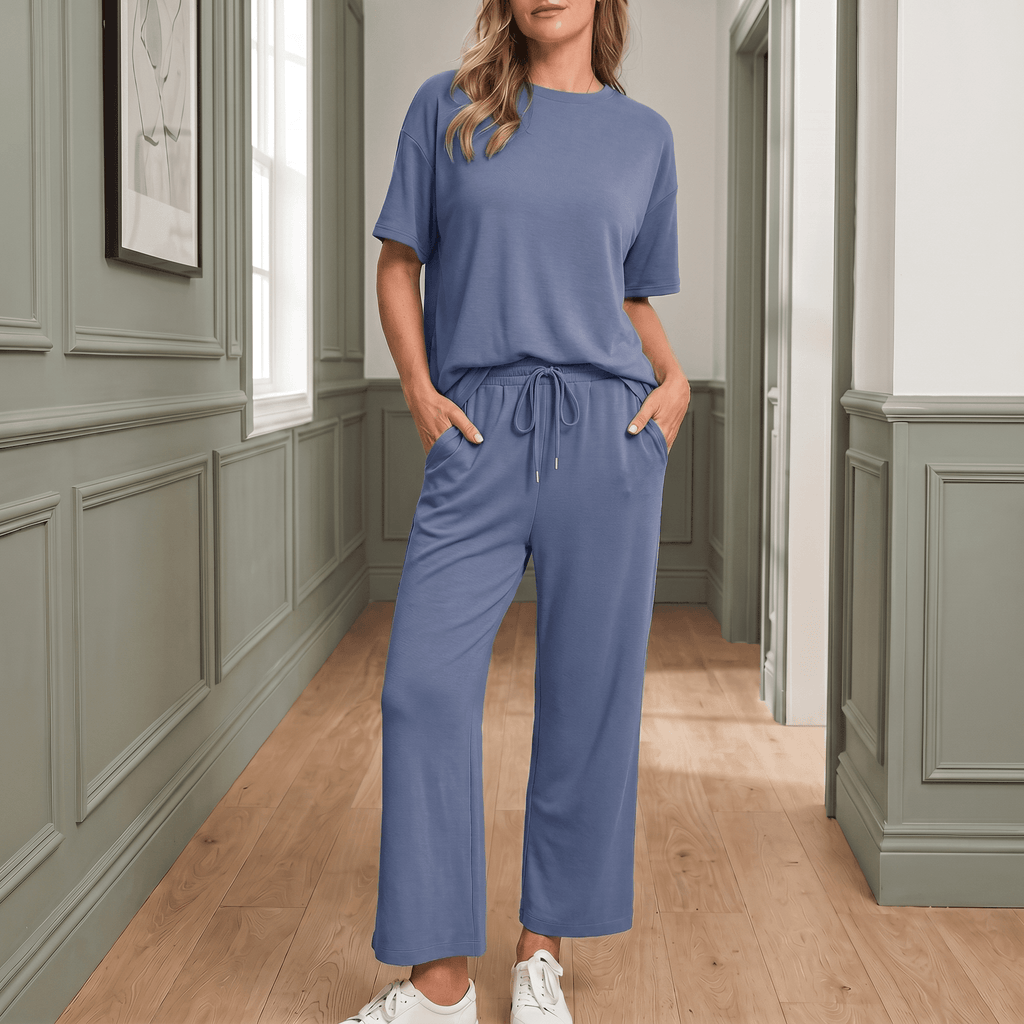 Sereva – Women's Soft Two-Piece Lounge Set