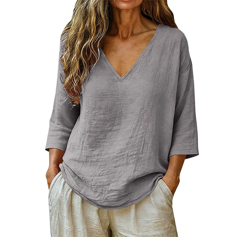 Sereva – Women's Relaxed V-Neck Linnen Blouse with Three-Quarter Sleeves and Curved Hem