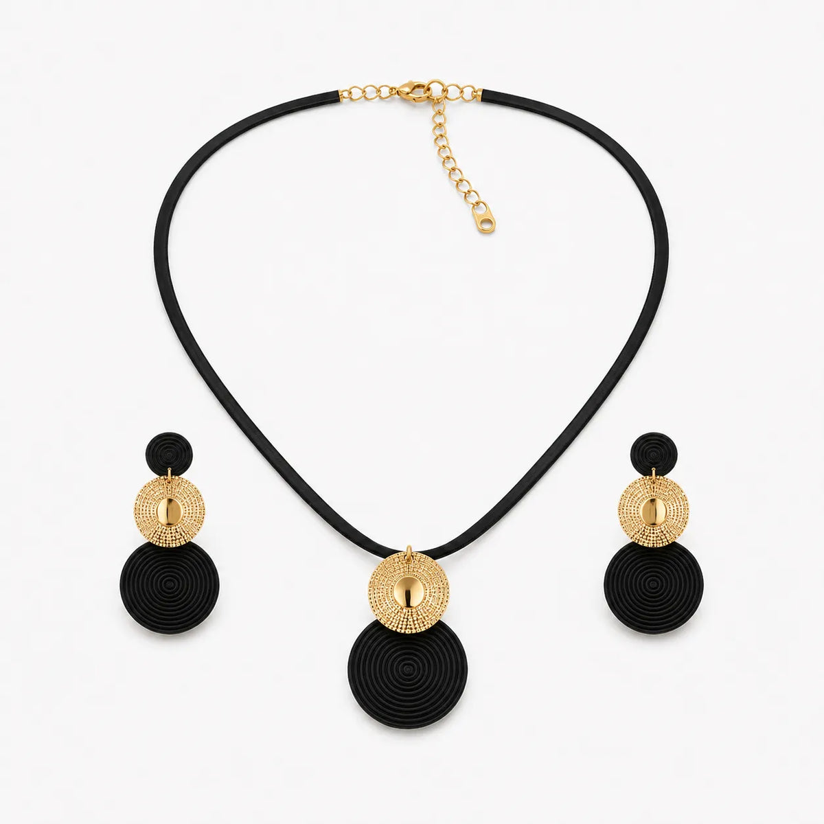 Aurenza – Gold necklace and earring set, textured medallion, flat snake chain
